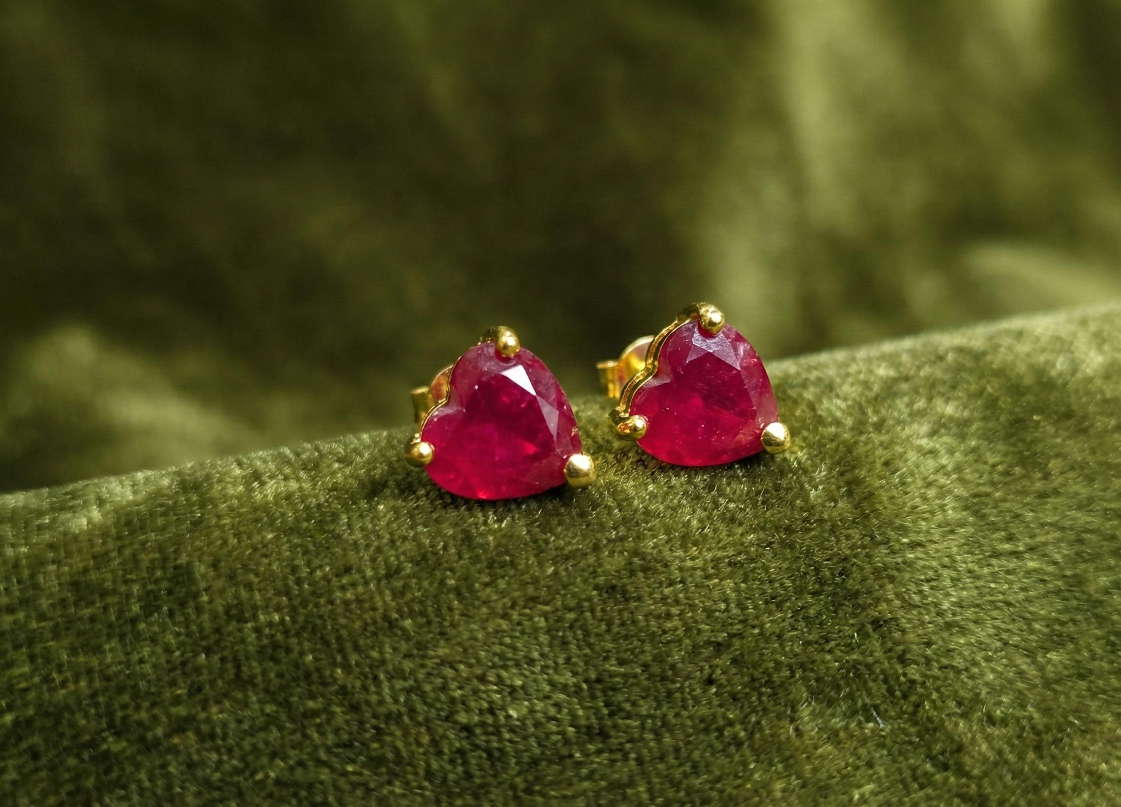 Red Heart Shaped studs