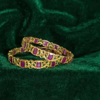 Yellow gold Ruby colored Gem stone bangle