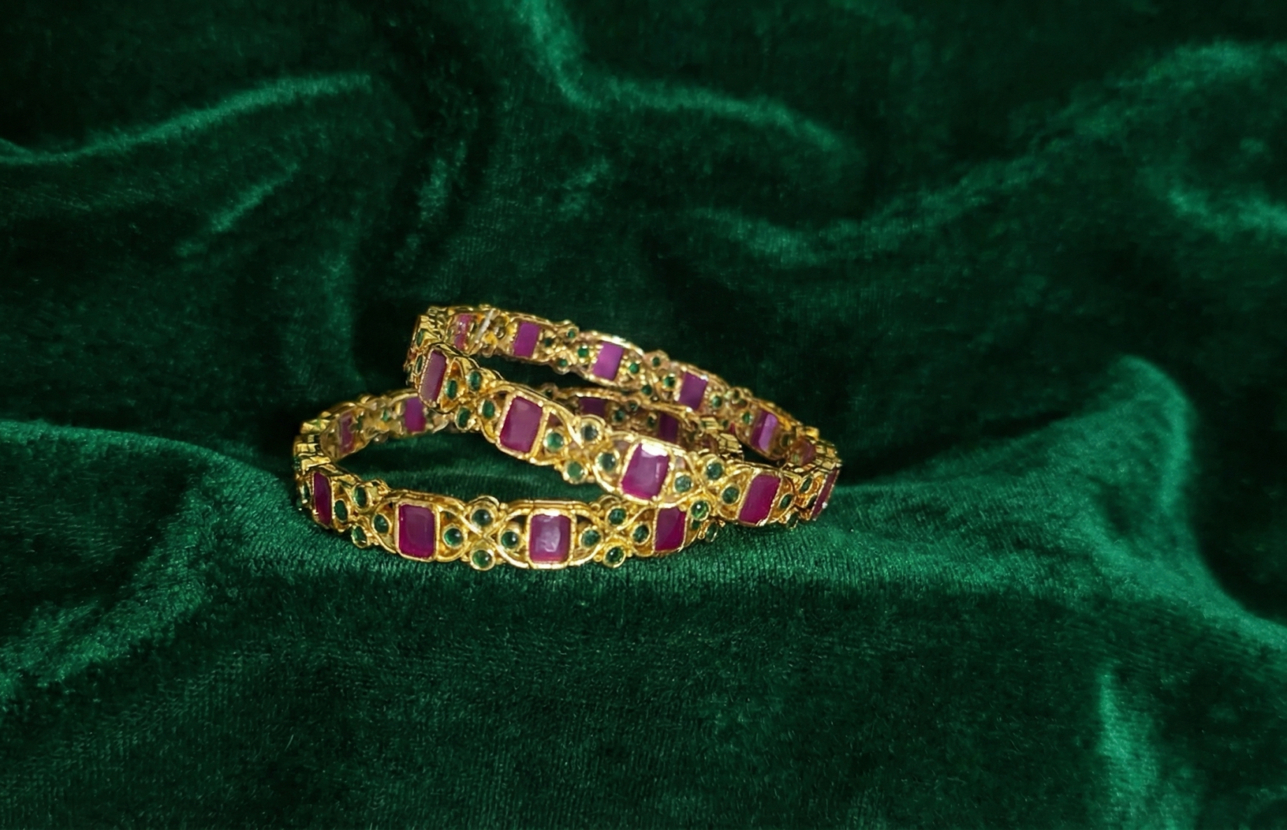 Yellow gold Ruby colored Gem stone bangle