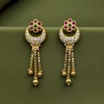 Earrings with floral Design and gold drops-150