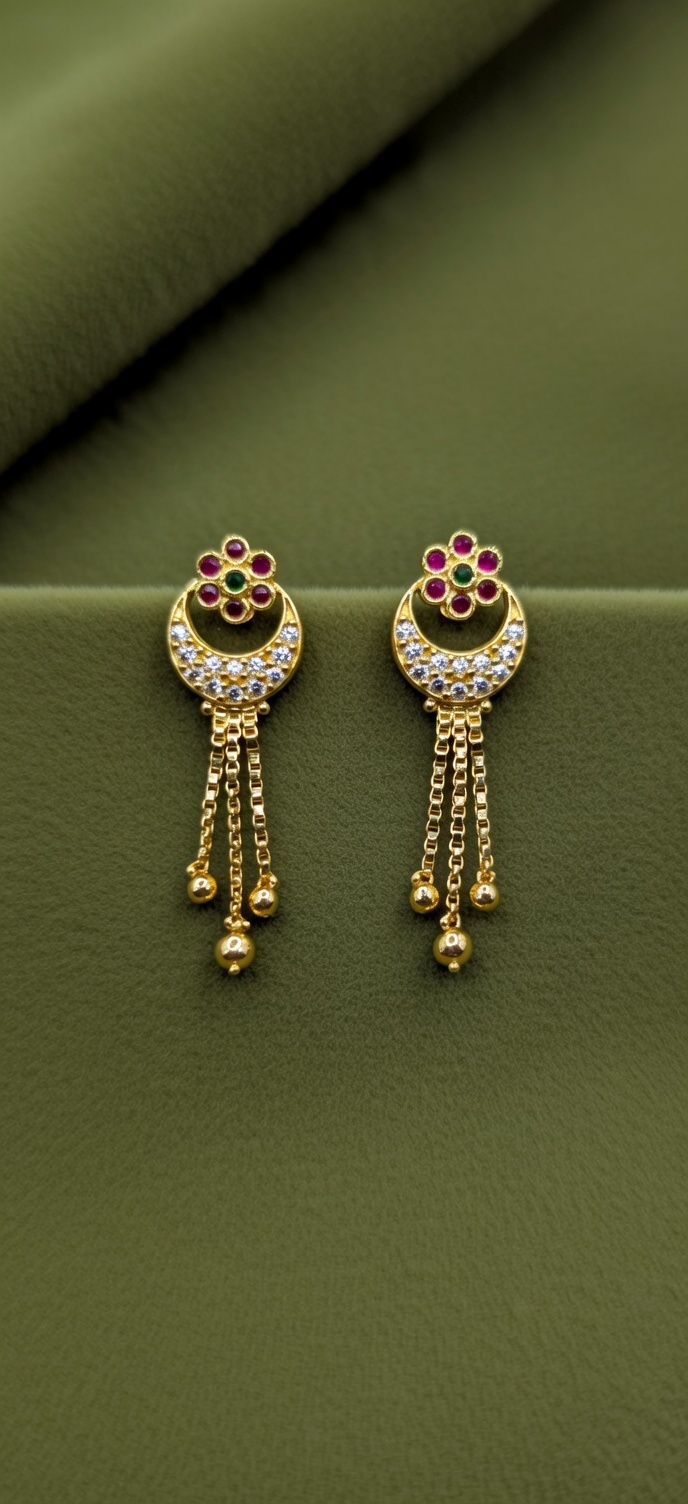 Earrings with floral Design and gold drops-150